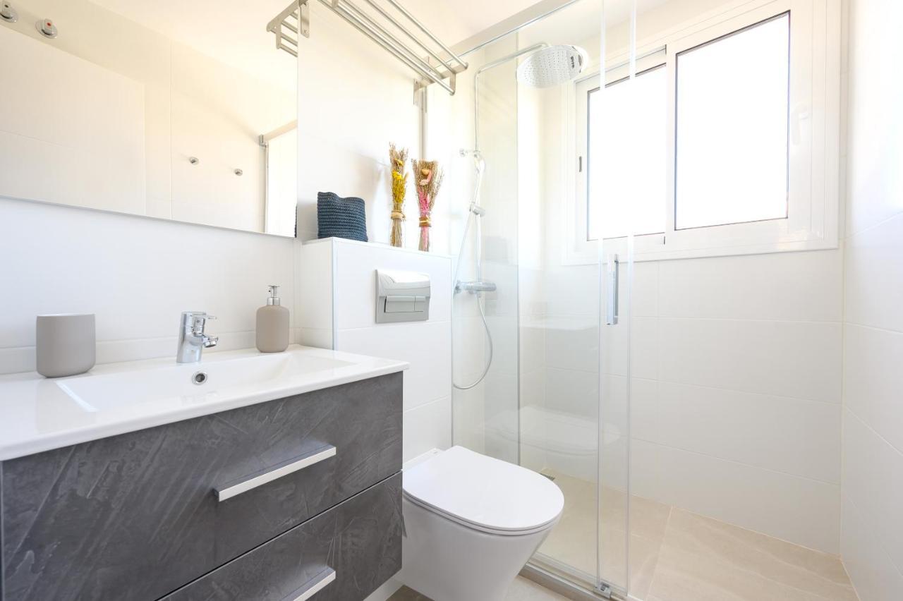 2 Bedroom, New, 1 Min To The Beach, City Center- Picasso By 10Tosea Fuengirola Luaran gambar